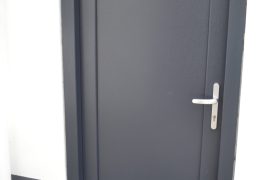 Kunststof schuurdeur binnendraaiend in Vuren