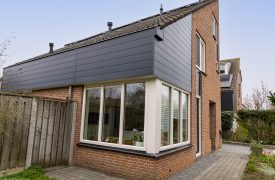 kunststof-gevelbekleding-kunststof-raamkozijn