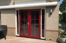 Kunststof tuindeuren met een roedeverdeling in het glas in De Meern