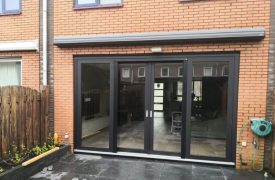 kunststof hefschuifpui in Nieuwegein in zwart