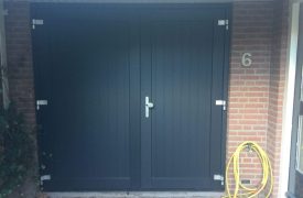 Kunststof dubbele garagedeur te Buren
